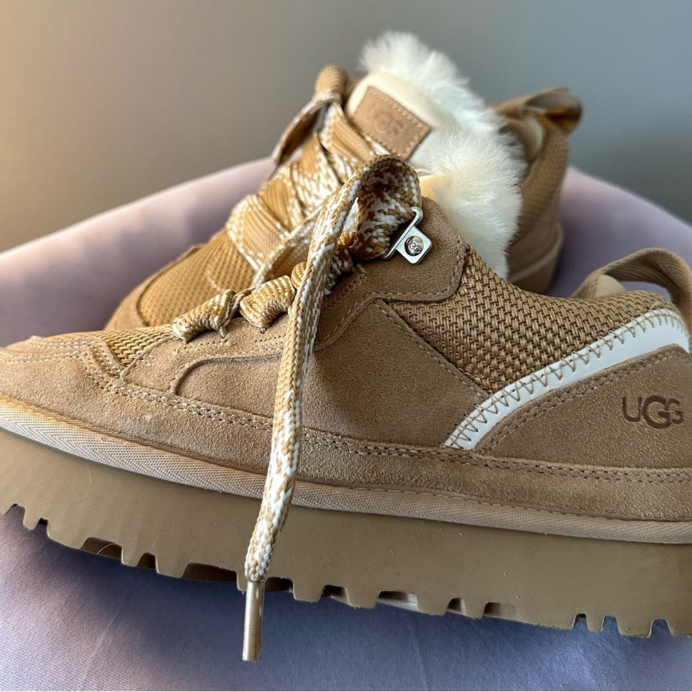 Women’s UGG LOWMEL Boots